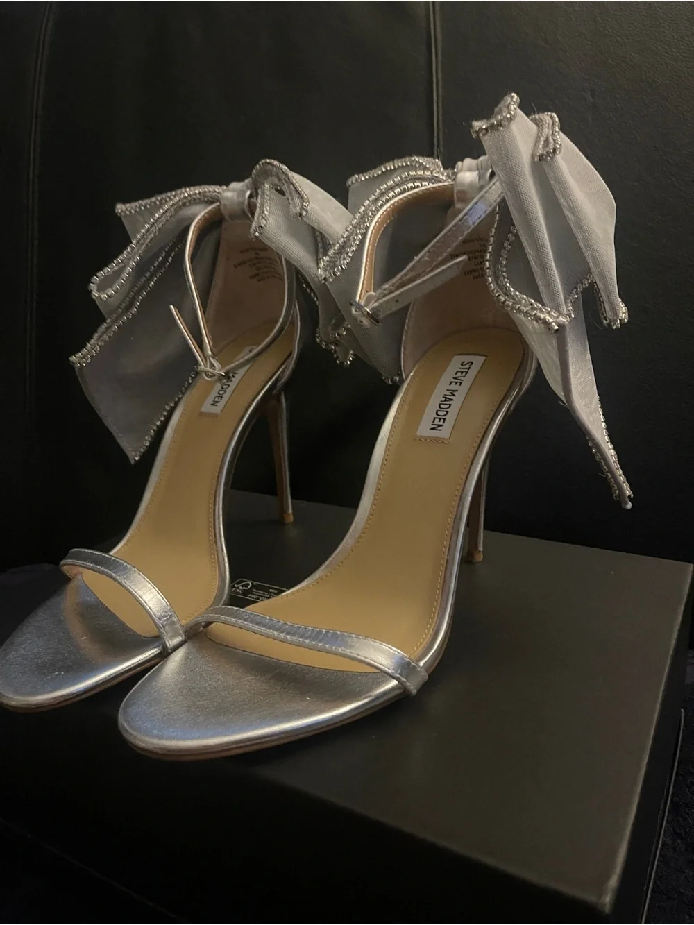 Steve Madden Women’s Back Bow BENNI SILVER RHINESTONES Heels Sz 10 NWOB